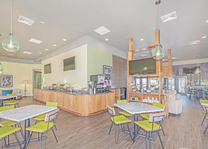 Hotel Seven Hills