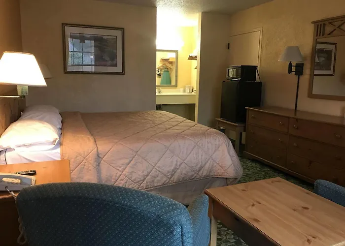 Hotel Seven Hills Tallahassee